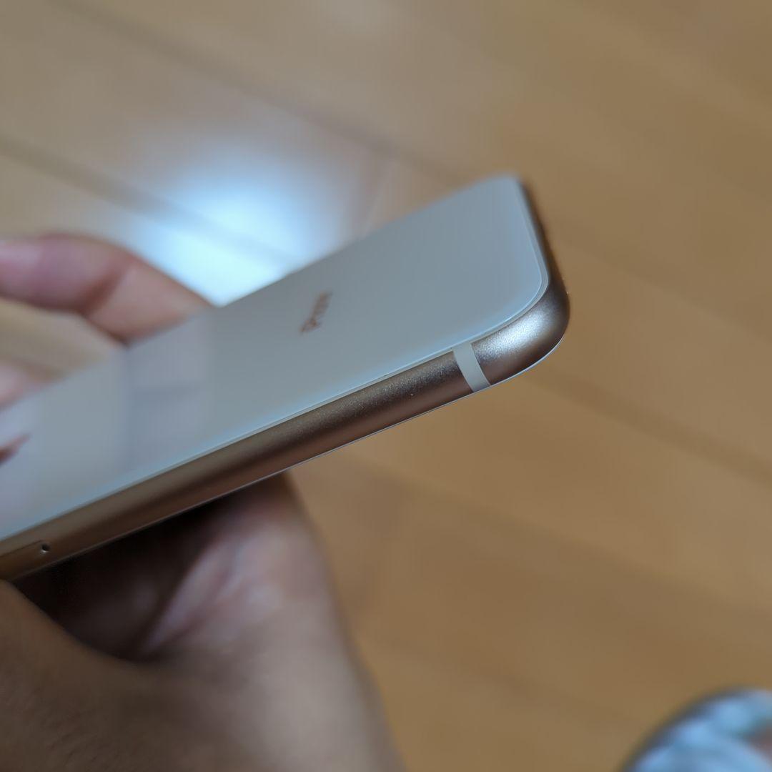 【相談中】Apple iPhone 8 64GB ゴールド 88%　おまけ付き