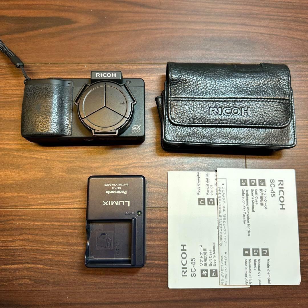 RICOH GX200 デジカメ 2435