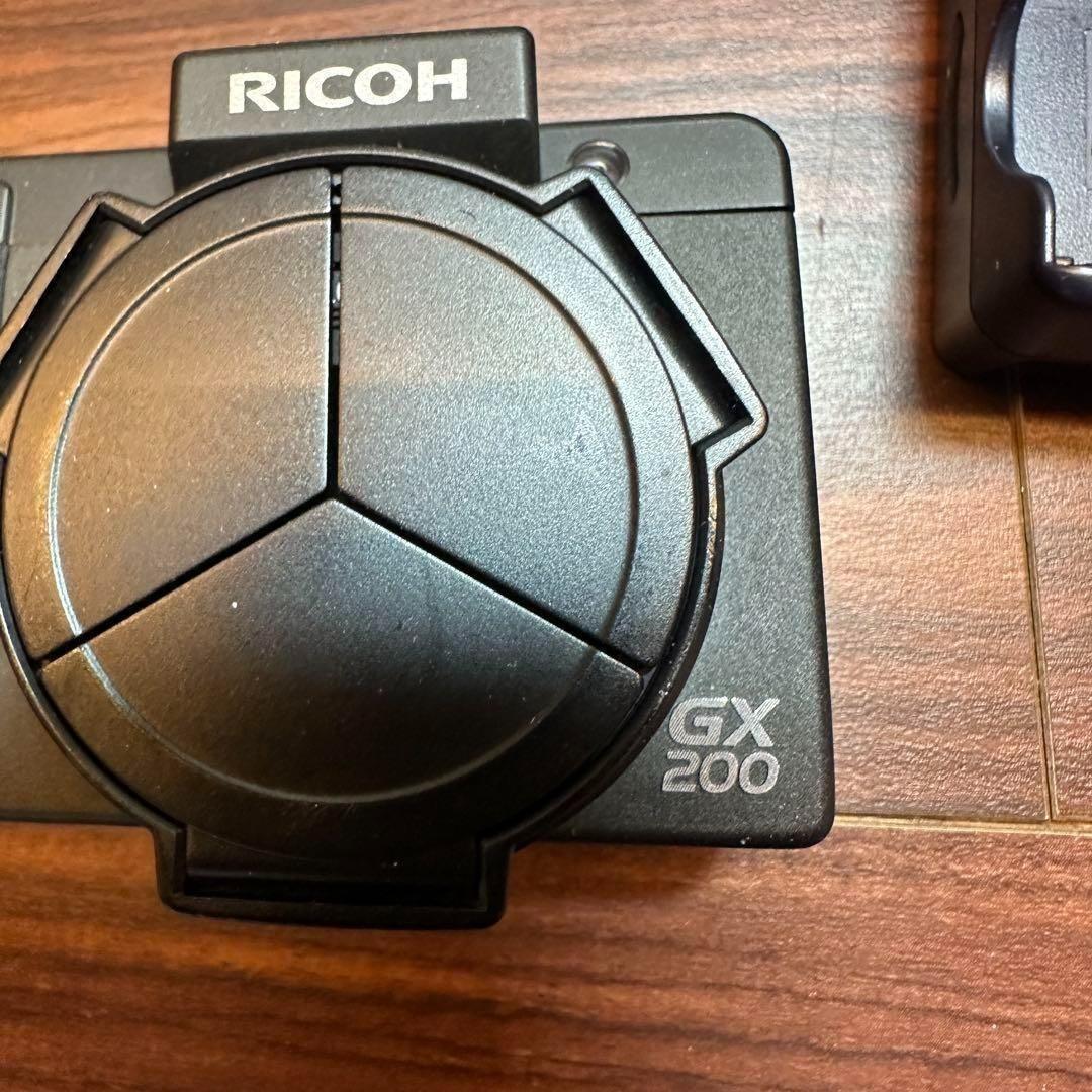 RICOH GX200 デジカメ 2435