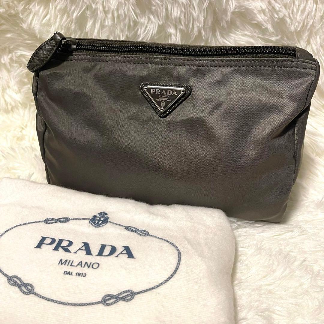 PRADA プラダ　ポーチ　三角ロゴ　ナイロン　カーキ　小物入れ　カード、袋付き