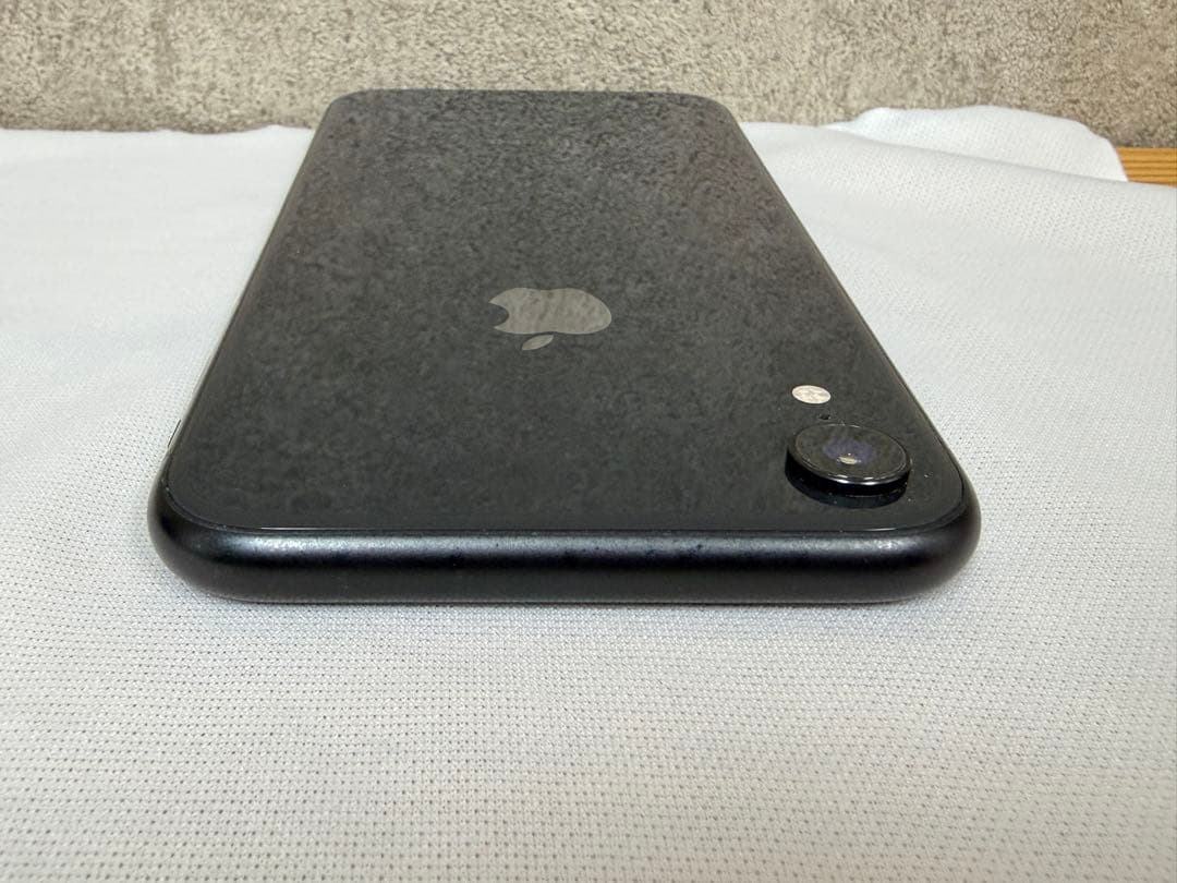【美品】Apple iPhone XR ブラック 本体