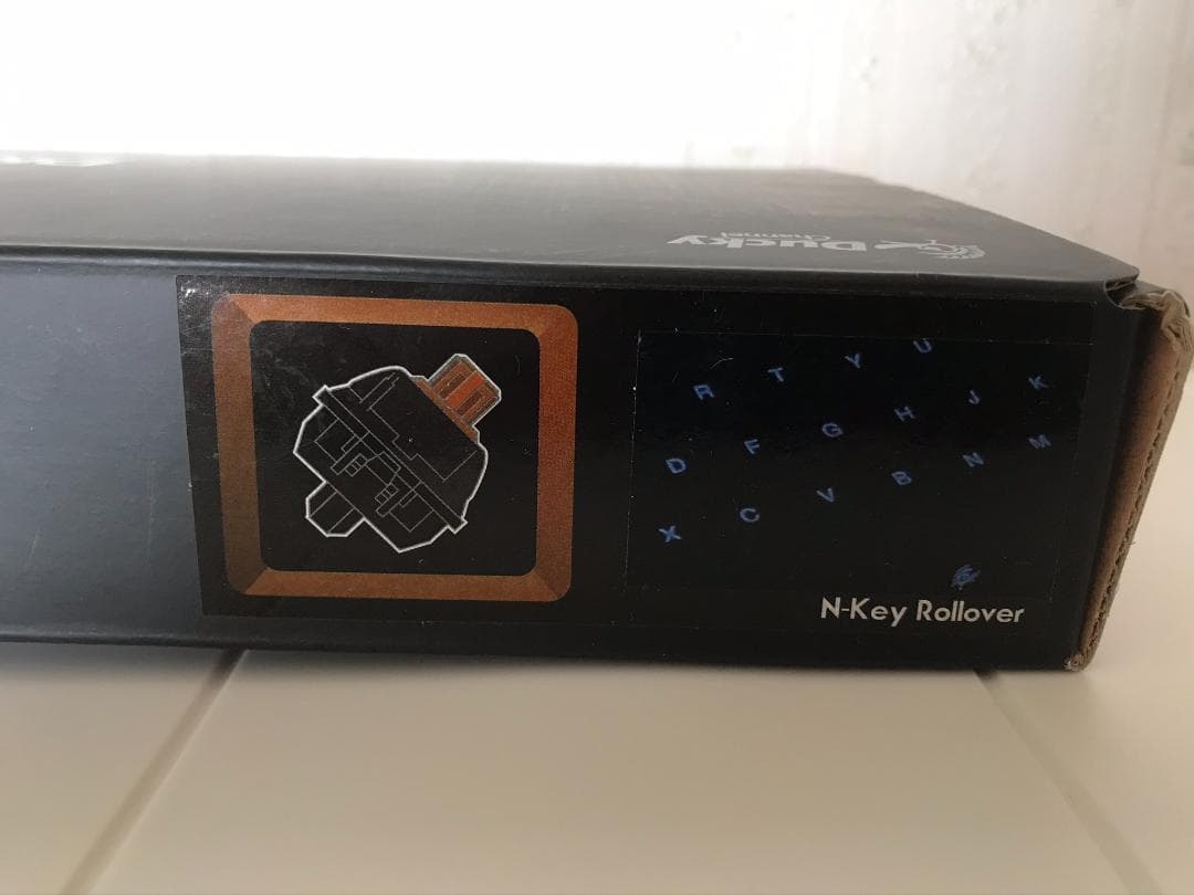 ★送料込 新品青色光るメカニカルキーボードDuckyDK9008Shine2★