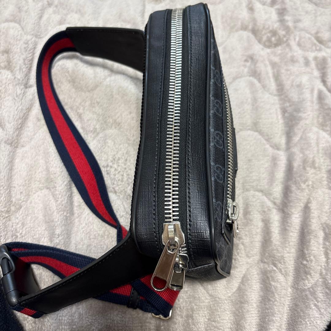 GUCCI GGスプリームボディバッグ ブラック 美品 正規品