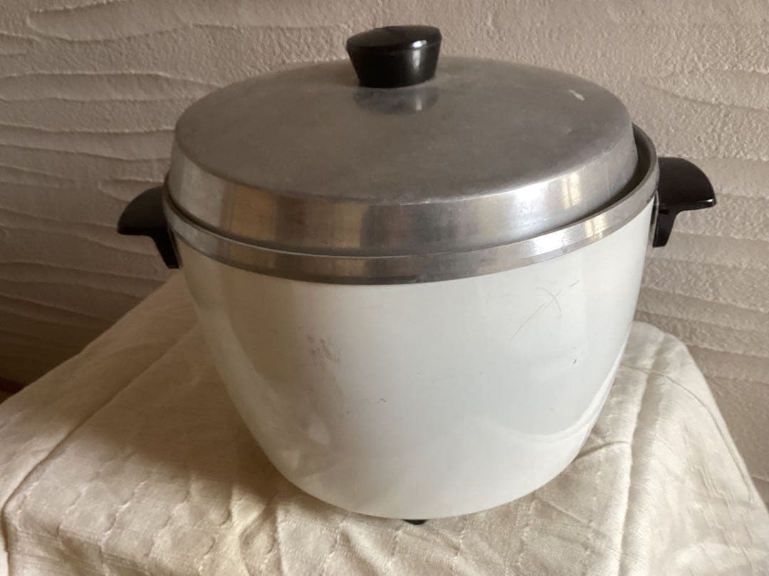 東芝 　TOSHIBA　炊飯器　10合　1升炊き 新品 アンティーク 昭和レトロ