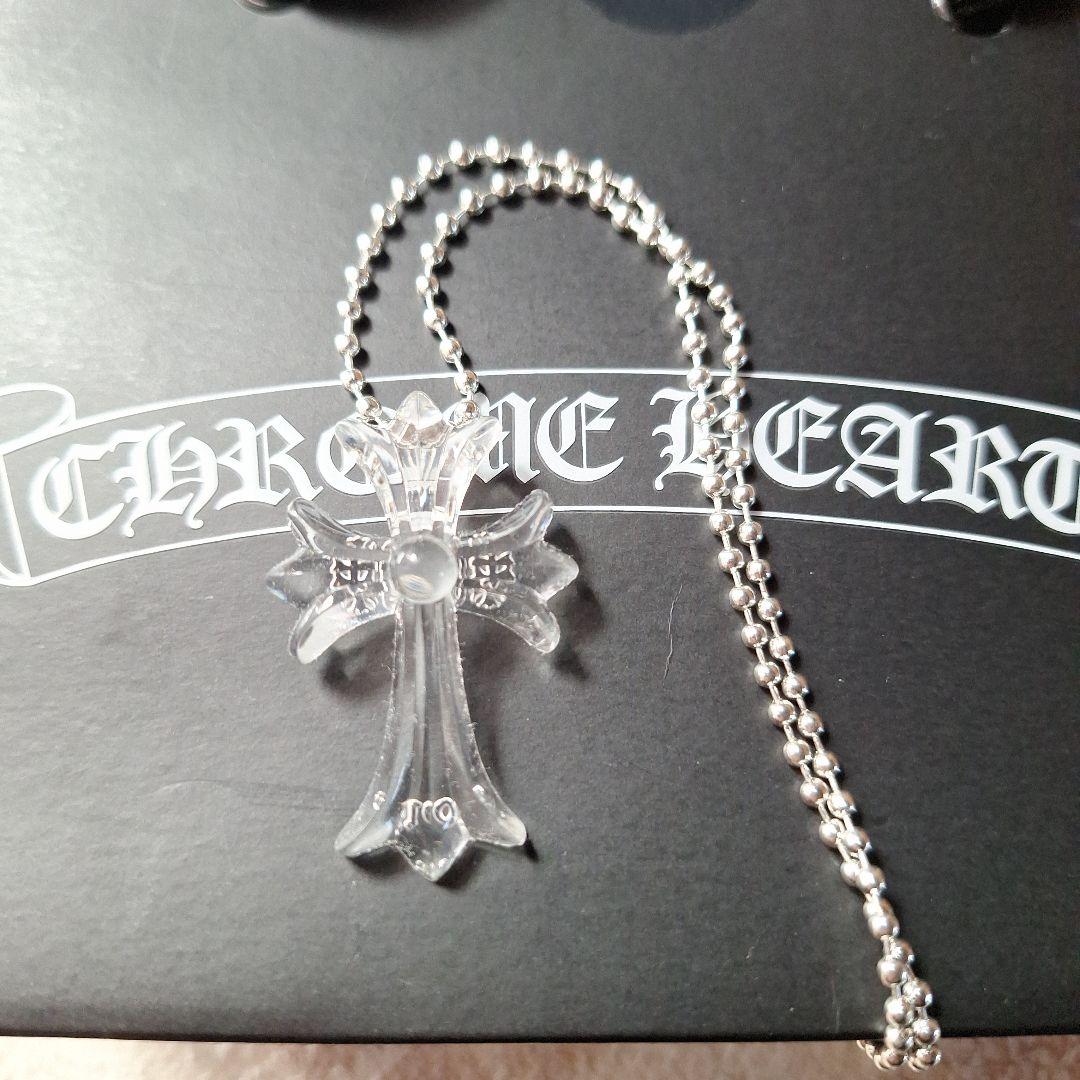 て*も様 CHROME HEARTS クロスラバーネックレス