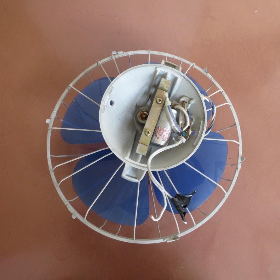 東芝天井扇風機（CT-40Y）昭和レトロ　TOSHIBA 旋回扇天井扇【送料込】