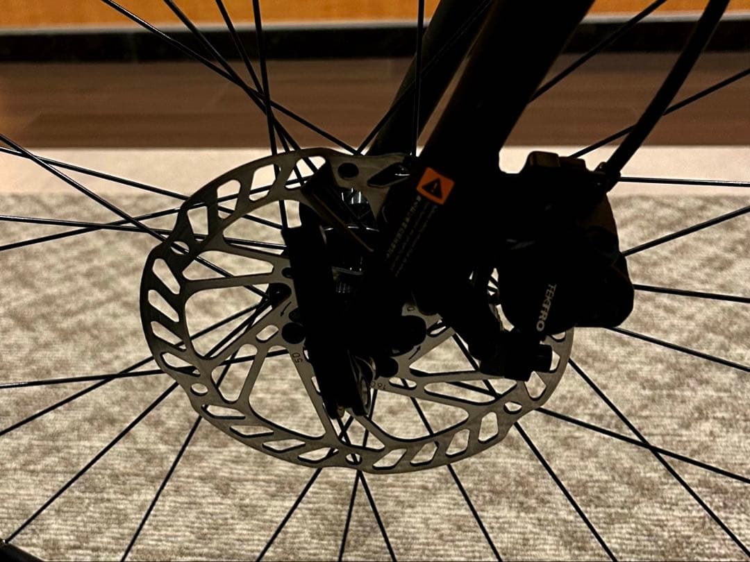 極美品 GIANT／Escape R Disc 2026年モデル S ブラック