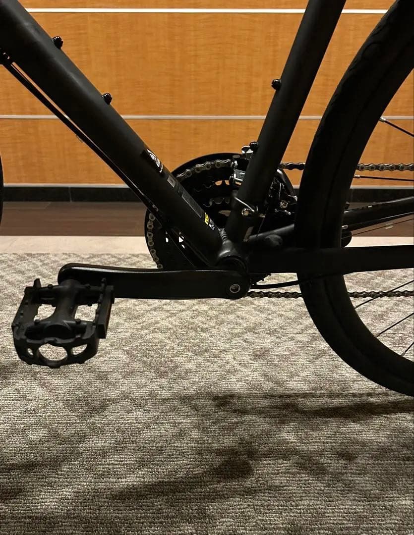 極美品 GIANT／Escape R Disc 2026年モデル S ブラック