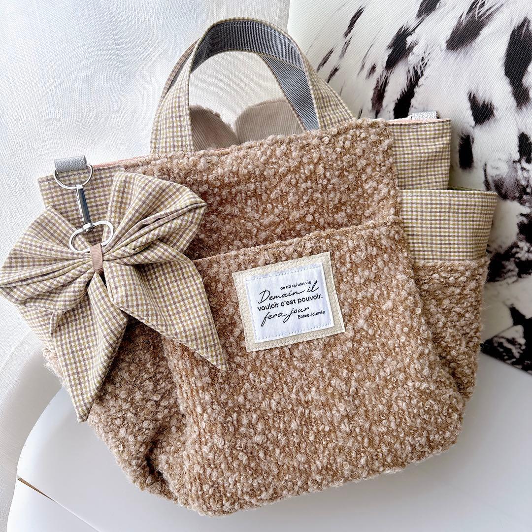 H*U様 コヤンイサムチョン　ベージュ　バック　リボン　フリル