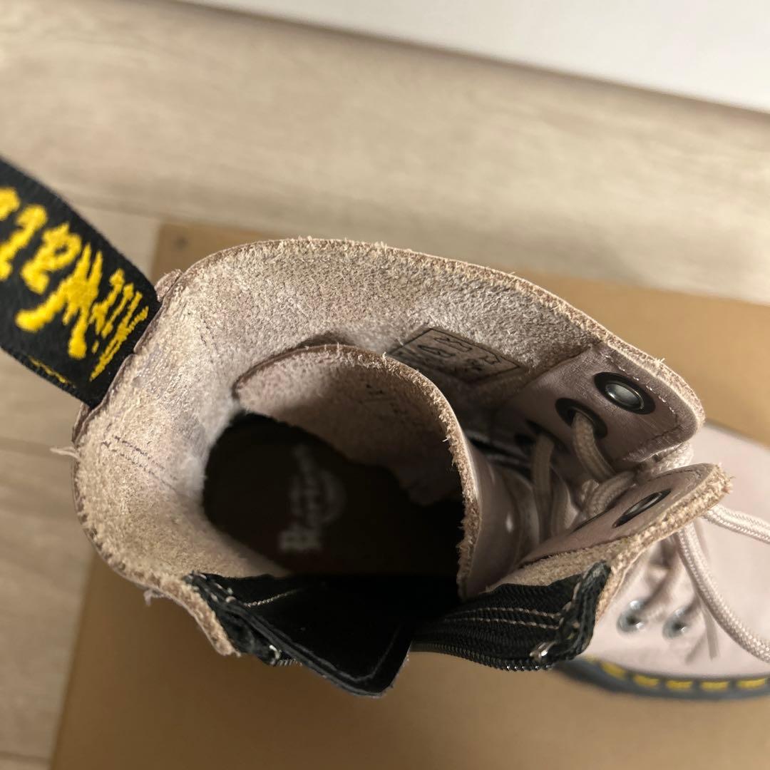 Dr.Martens 8 ホールブーツ　ベージュ　ドクターマーチン　UK4