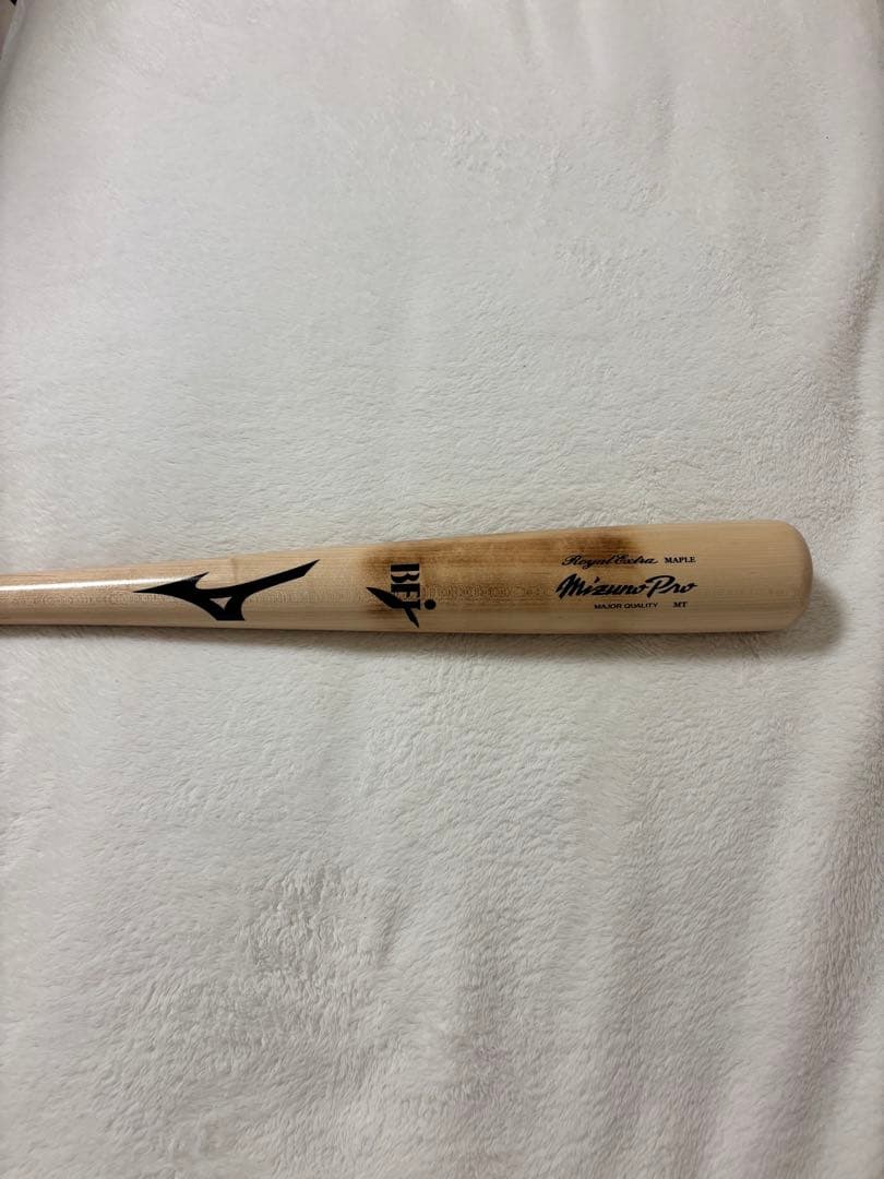 ミズノプロ　硬式木製バット 870g 84センチ