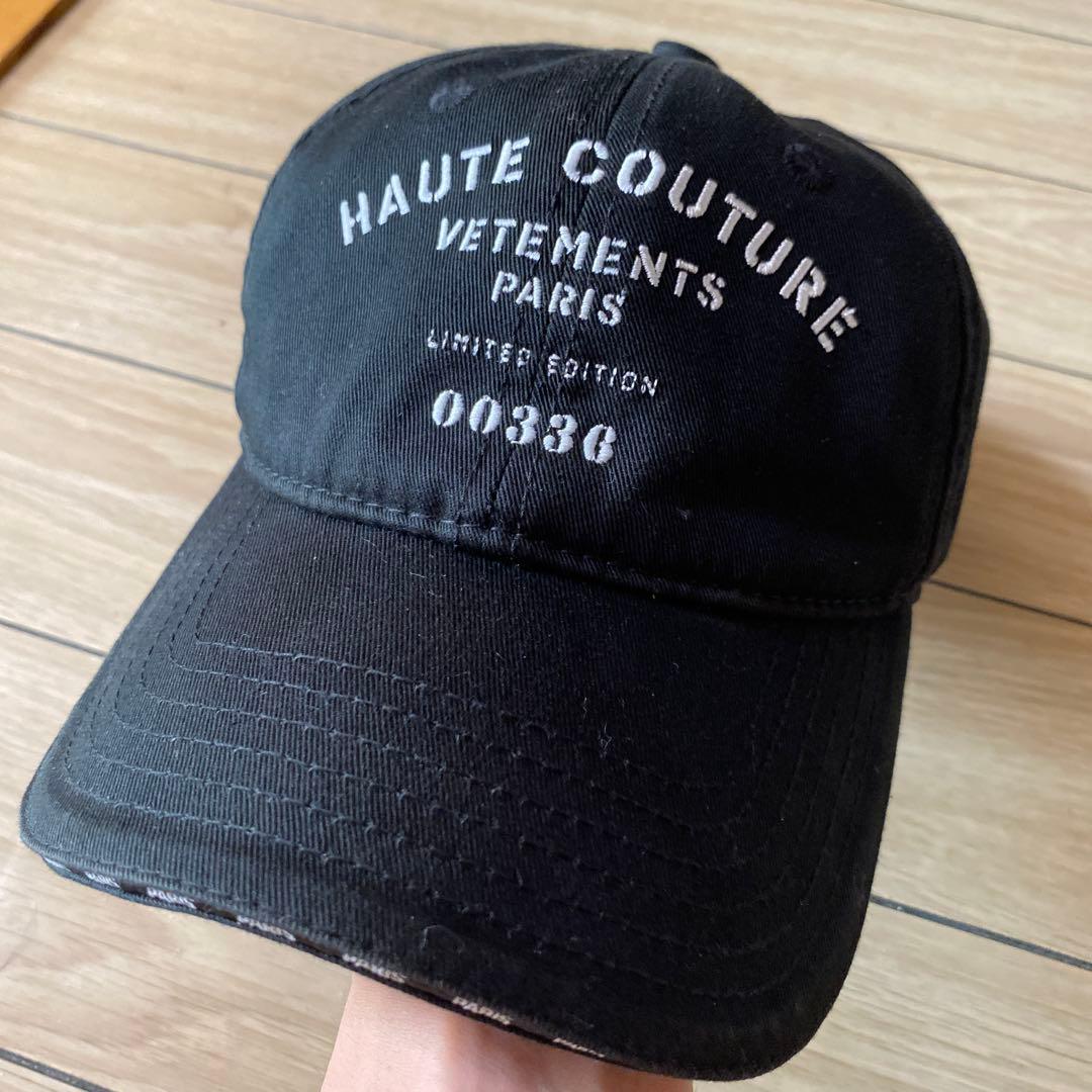 VETEMENTS 限定キャップ