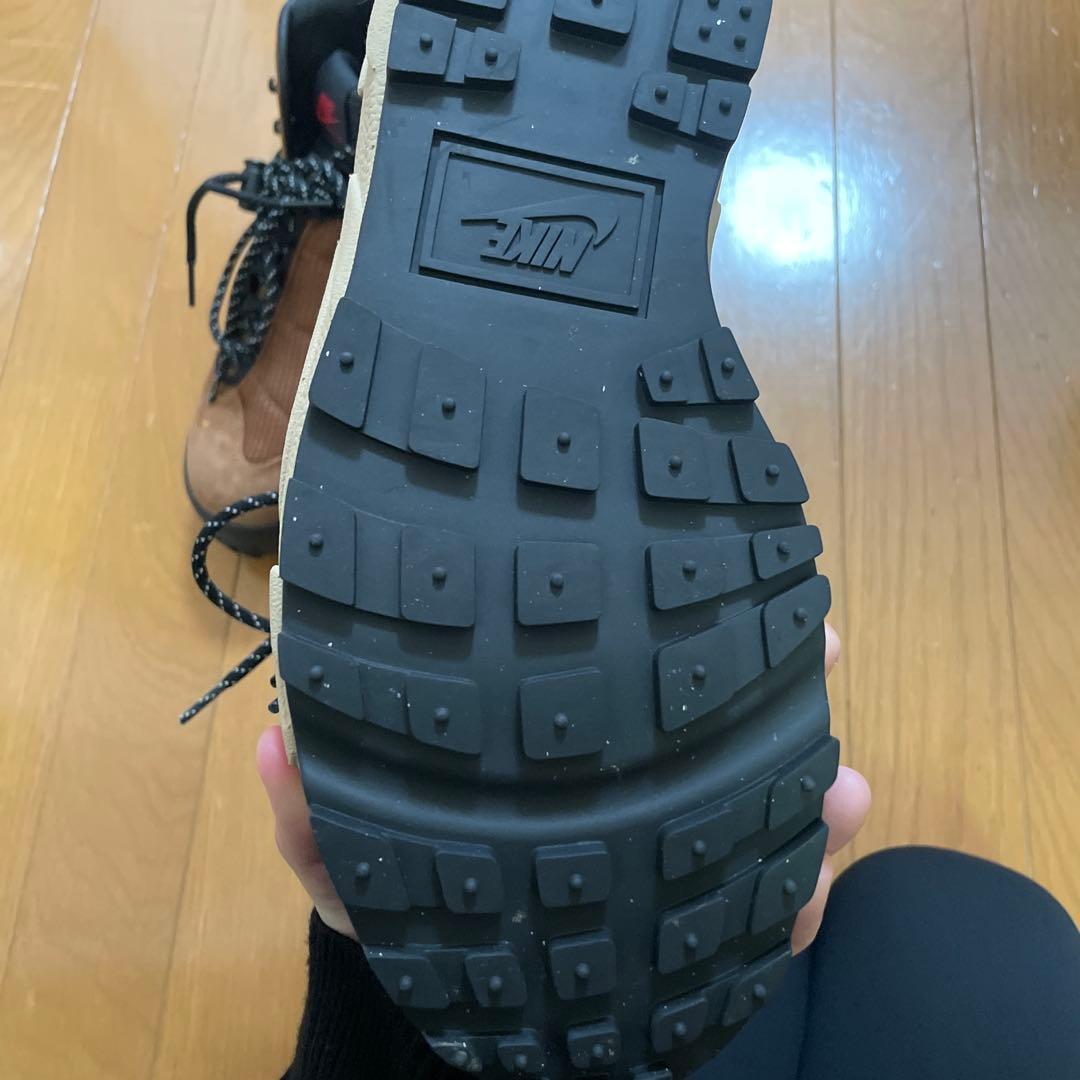 Nike サカイスエード ハイカットスニーカー日曜日削除予定。