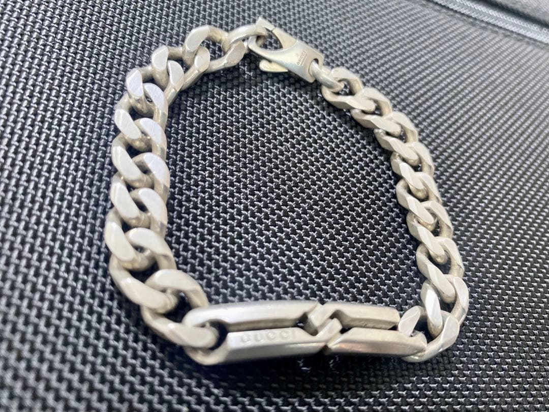 GUCCI シルバー ブレスレット サイズ18