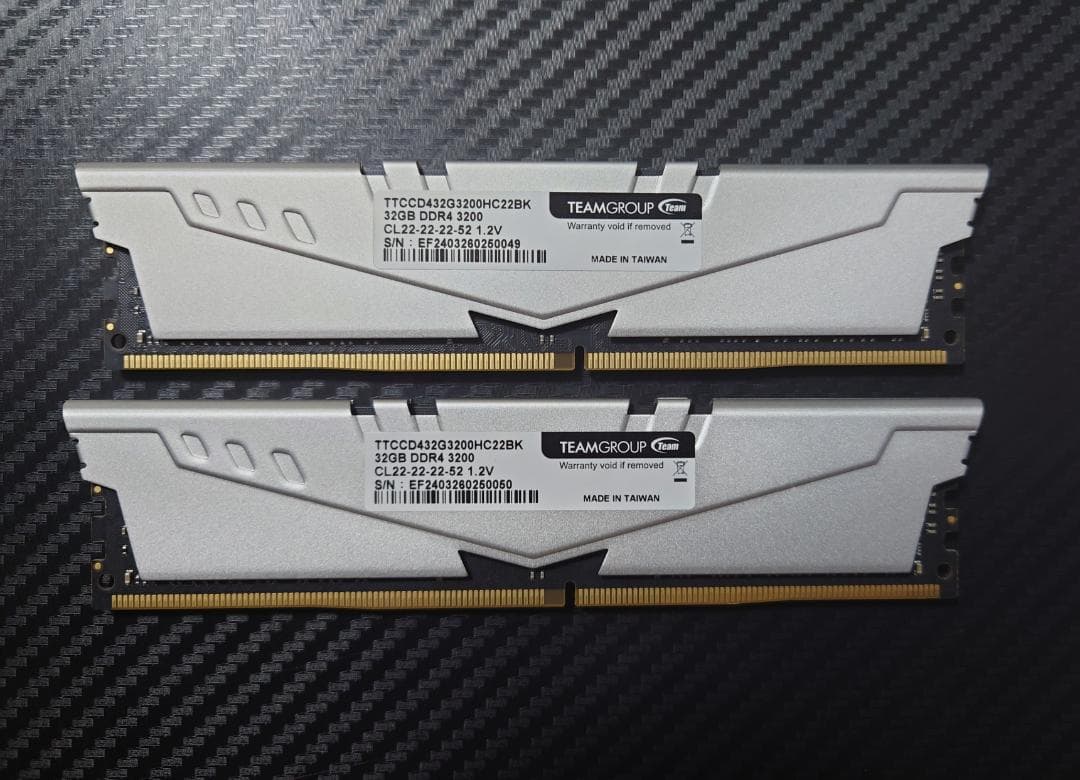 TEAMGROUP 64GB DDR4 メモリー 3200MHz 32GB×2枚