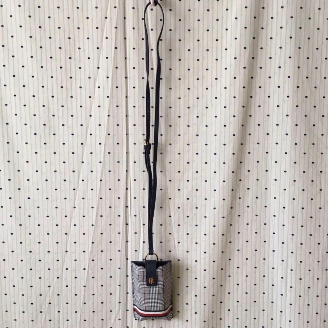  トミーUS限定ショルダー携帯スマホハードケース１点物