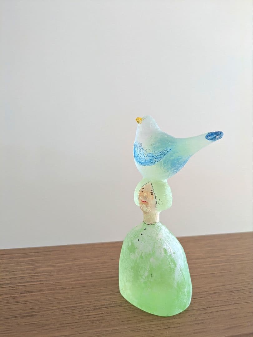 安達知江　ハンドメイド ガラスオブジェ girl　ガール　大