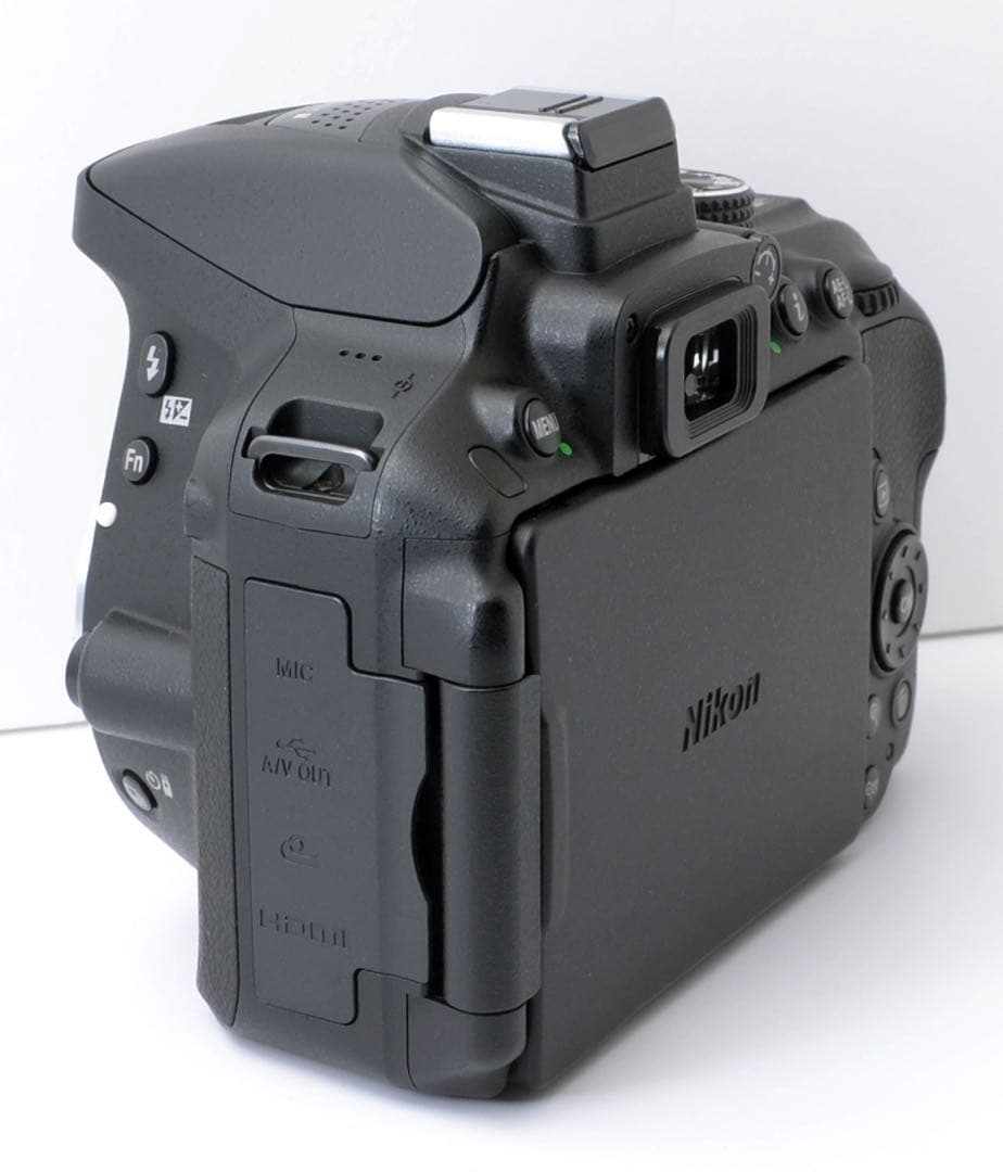 S数約700回！Nikon D5300★AF-Pレンズ★Wi-Fi内蔵