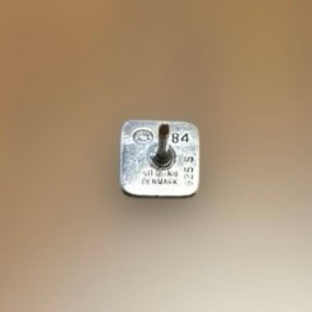   ピンブローチ　シルバー