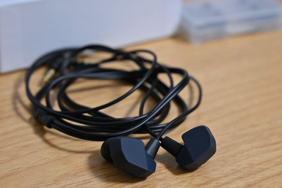 final A4000 イヤホン ダークネイビー