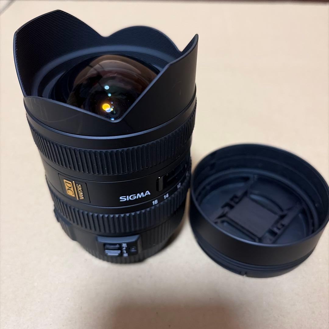 【箱・ケース付】SIGMA8-16mmF4.5-5.6DCHSM (キャノン用)