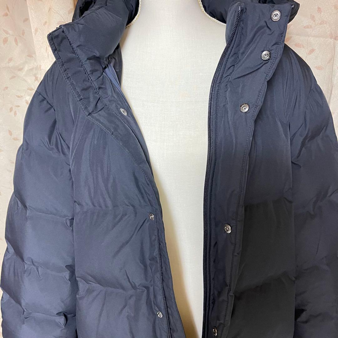 美品 UNIQLO シームレス ダウン ロング 4XL 耐久撥水加工 軽量