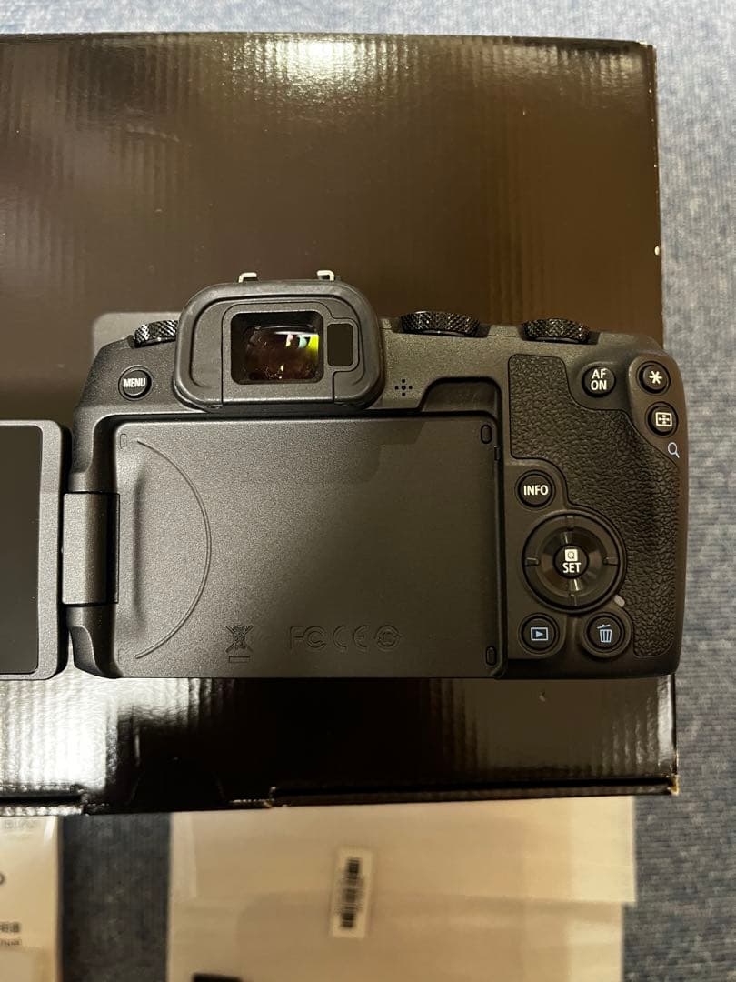 Canon EOS RP マウントアダプター　50mm単焦点レンズ