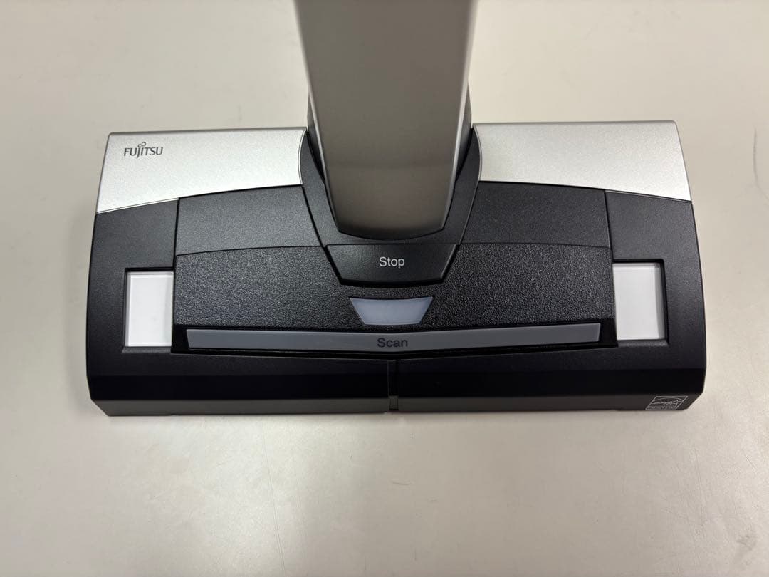 ScanSnap SV600ドキュメントスキャナー