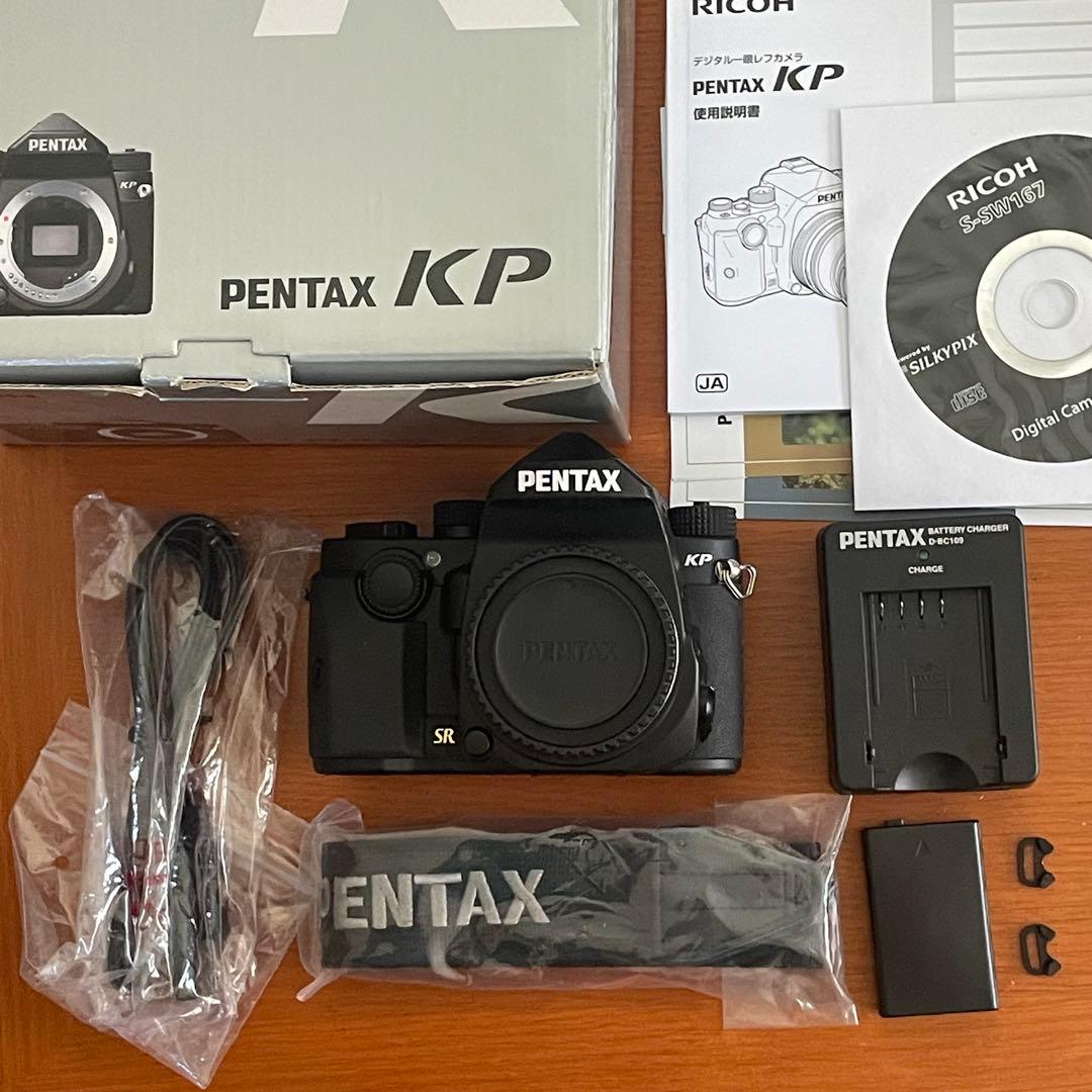 ペンタックス PENTAX KP ボディキット BLACK 実用美品　おまけ付