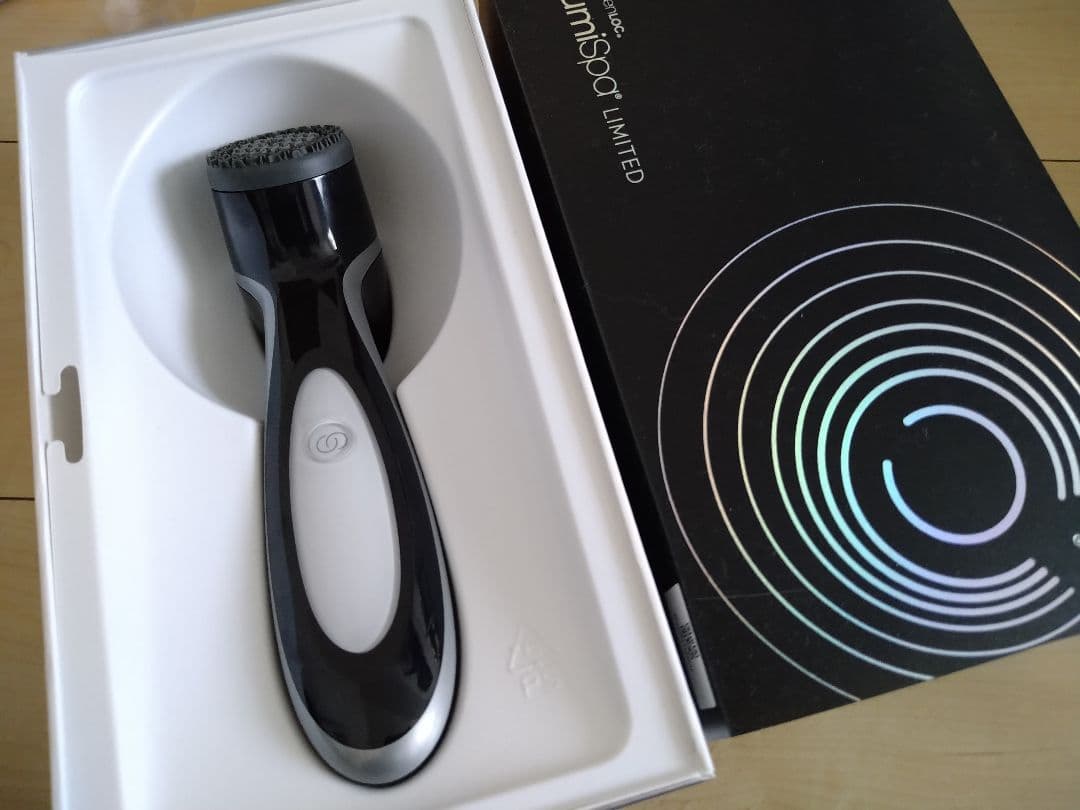 ルミスパ(LumiSpa)　美顔器