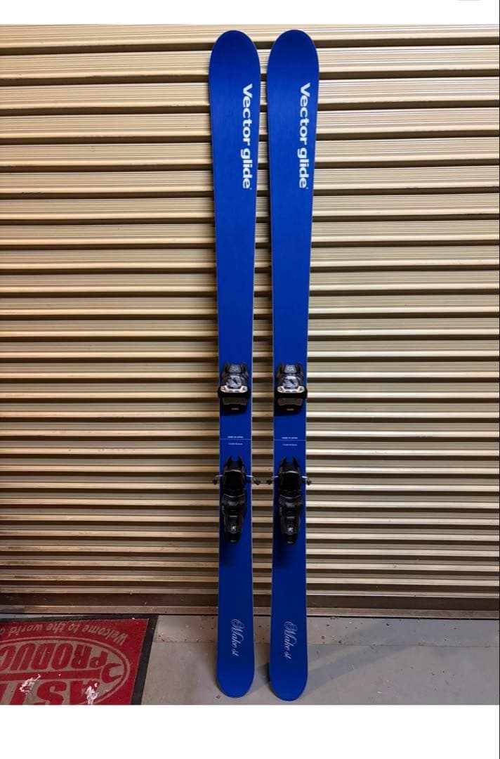 未使用VECTOR GLIDE MAKE WT 2019モデル180cmマーカー