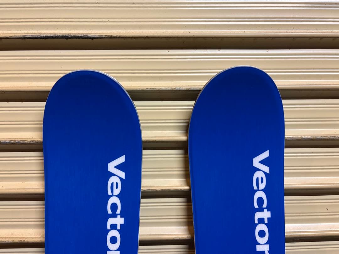 未使用VECTOR GLIDE MAKE WT 2019モデル180cmマーカー