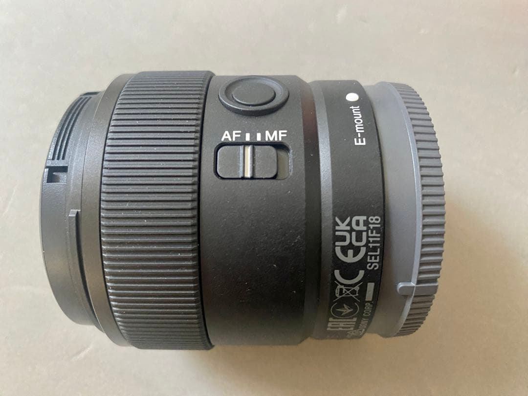 ソニー SEL11F18 広角単焦点レンズ APS-C E 11mm F1.8