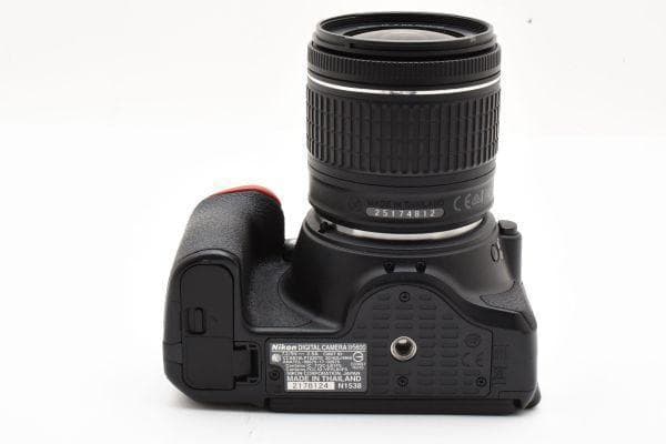 【美品】ニコン Nikon D5600 VR レンズキット　SDカード付