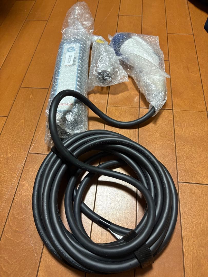 【新品未使用、未開封】日産　純正　充電ケーブル　サクラ　リーフ200V 7.5M