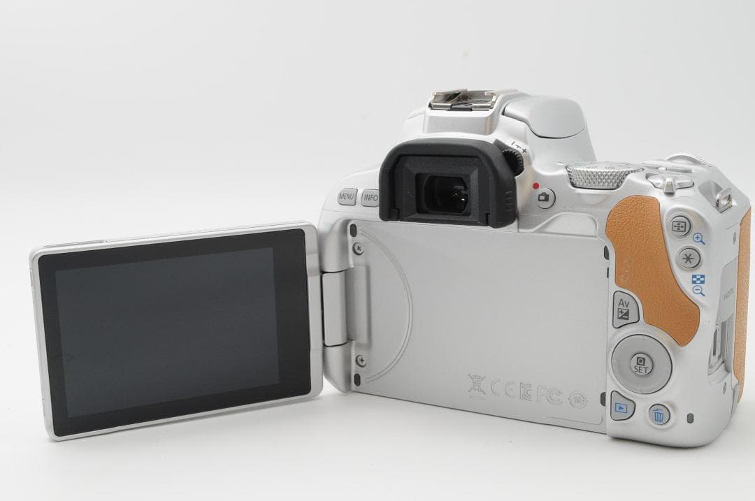 ★新品級⑤★特大SALE中★ Canon EOS Kiss x9 ダブルレンズ