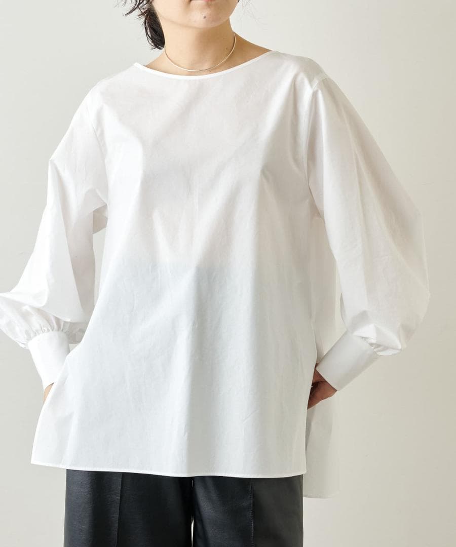 美品 ウィムガゼット 2万円 バックスリットのブラウス ホワイト D505