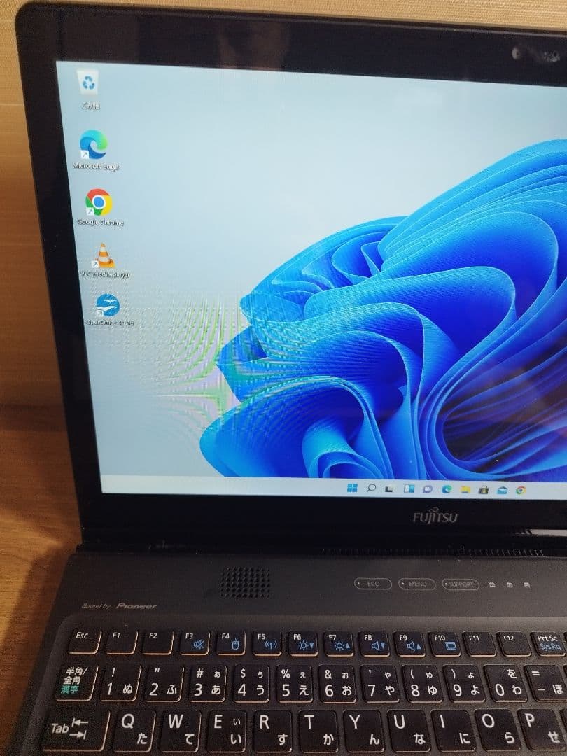Fujitsu 15.6インチ Windows 11 AH77/S i7