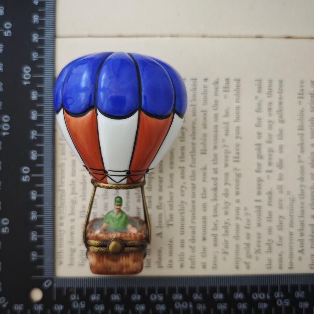 リモージュボックス　熱気球　フランス製小物入れ　陶器　ミニチュア