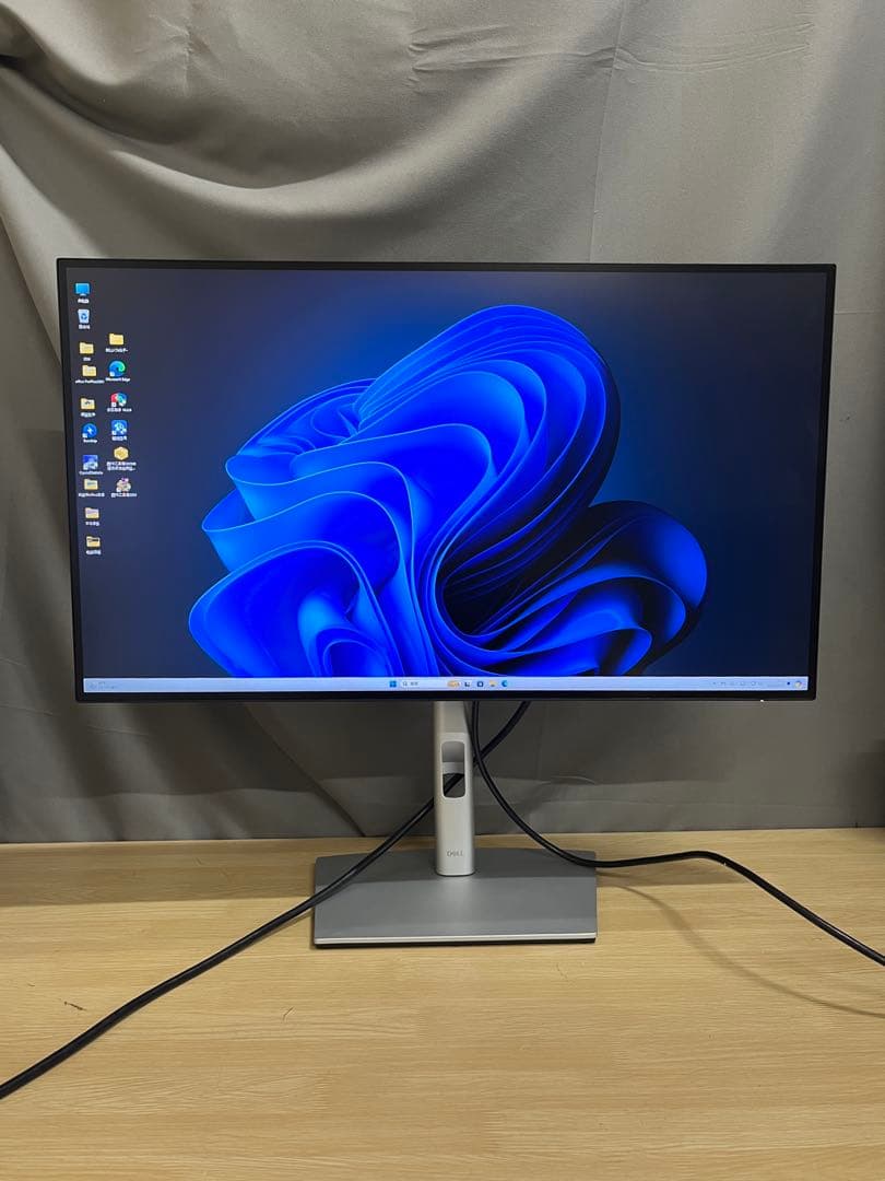 訳ありDELL U2722DE 27インチモニター　回転機能