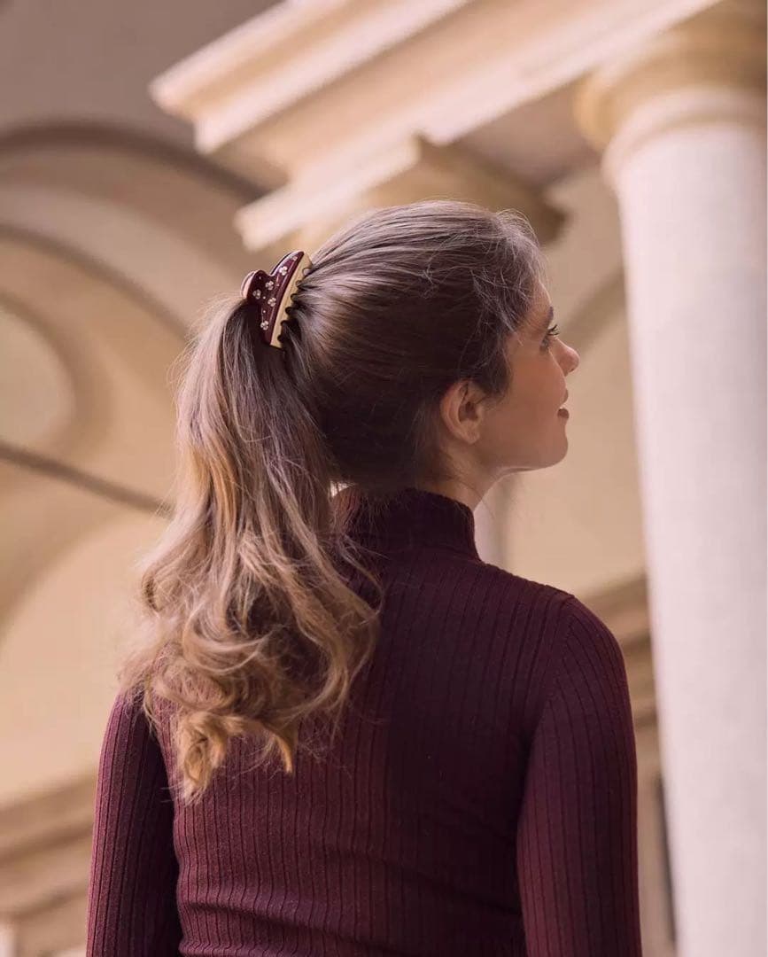 【新品未使用未開封】人気alexandre de paris 花クリップ　M