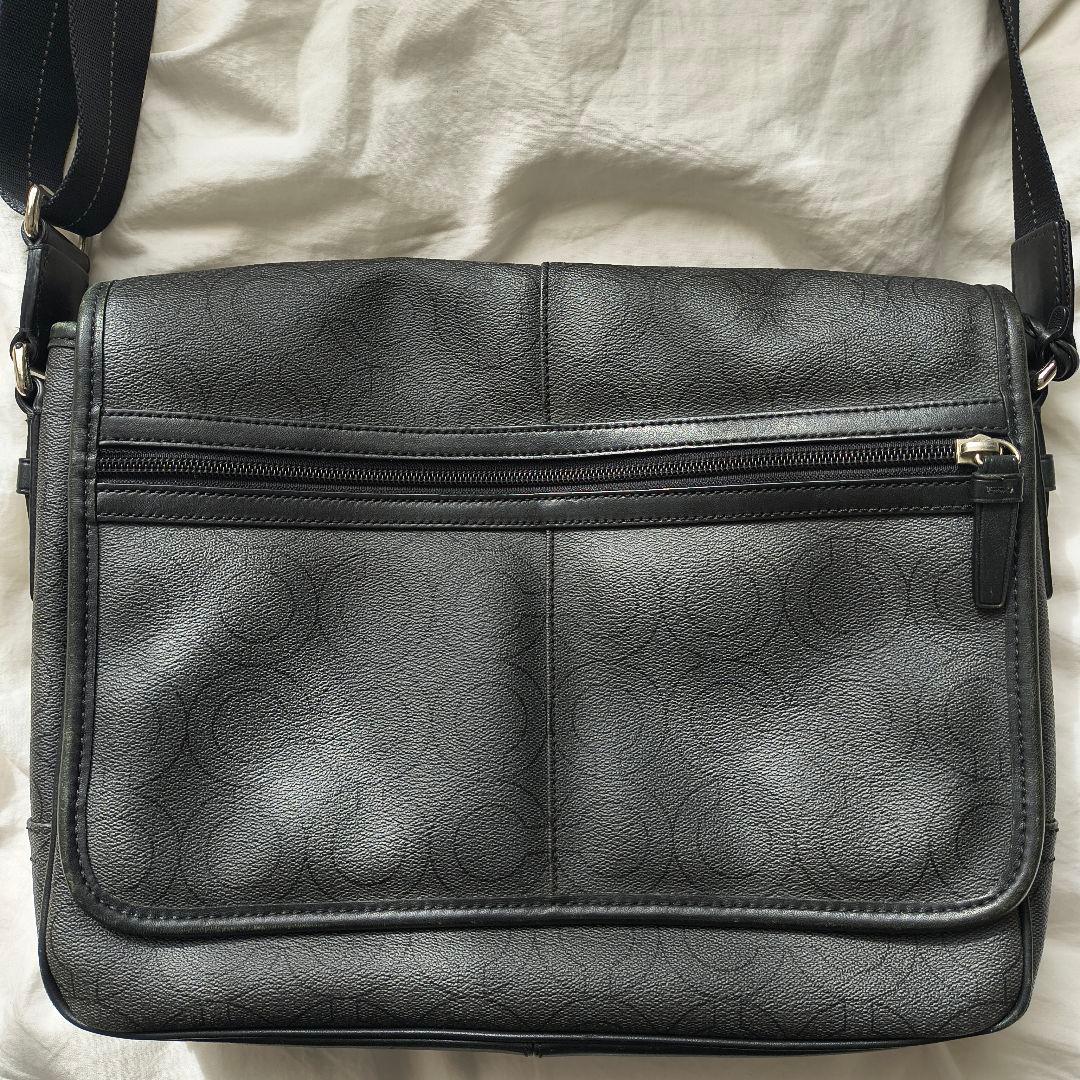 COACH ショルダーバック　メッセンジャーバッグ