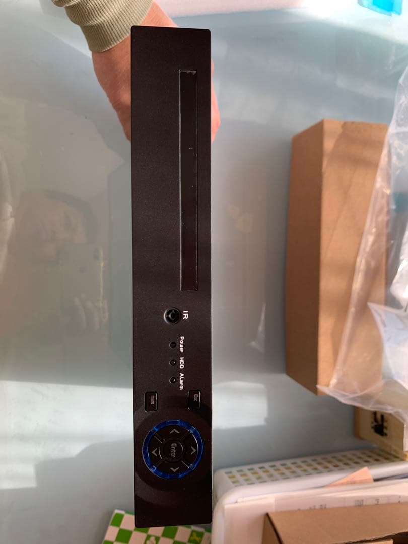 業務用、安定の有線での防犯カメラ　高信頼性4台+受信機　PSE電源アダプター付き