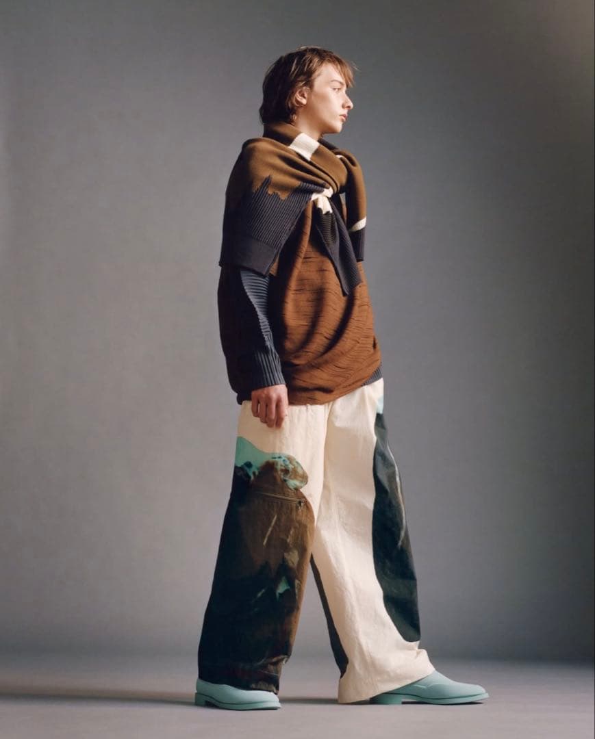 【新品未使用】イッセイミヤケオムプリッセ　ニット　ブラウン