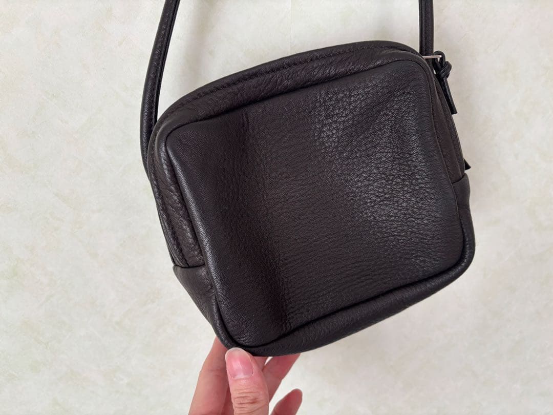 aeta DA108 スクエアショルダーバッグ