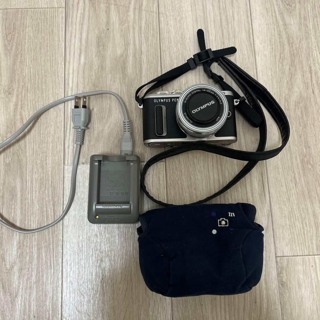 OLYMPUS E-PL8 ミラーレスカメラ レンズ付き14-42mm