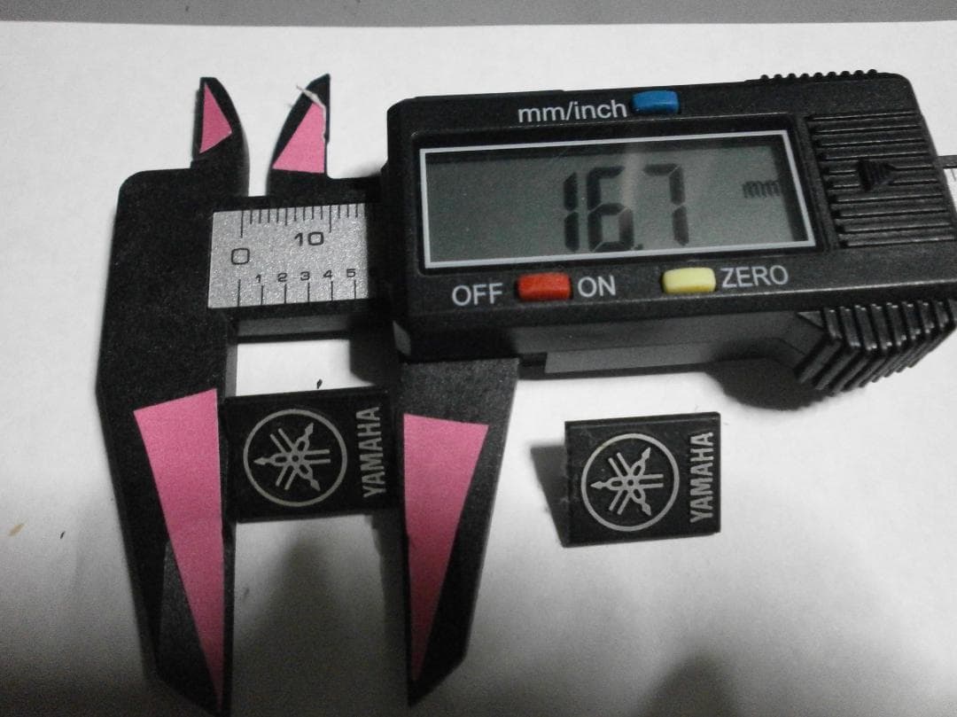 送料無料　ヤマハ　純正　金属　エンブレム　２枚