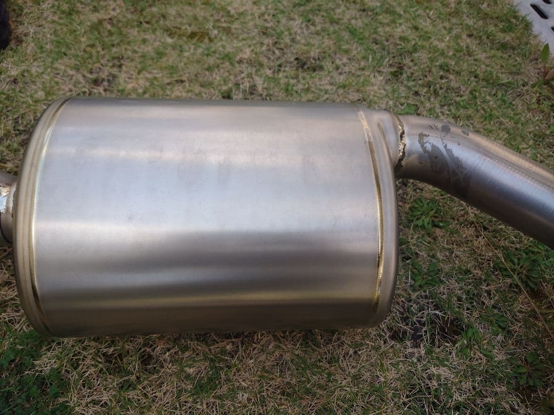 RAV4 ガナドール フルチタンマフラー　その①