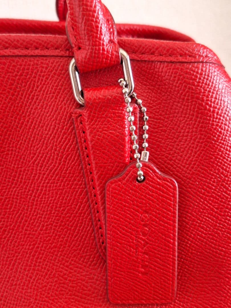 極美品　コーチ 赤 レザーハンドバッグ