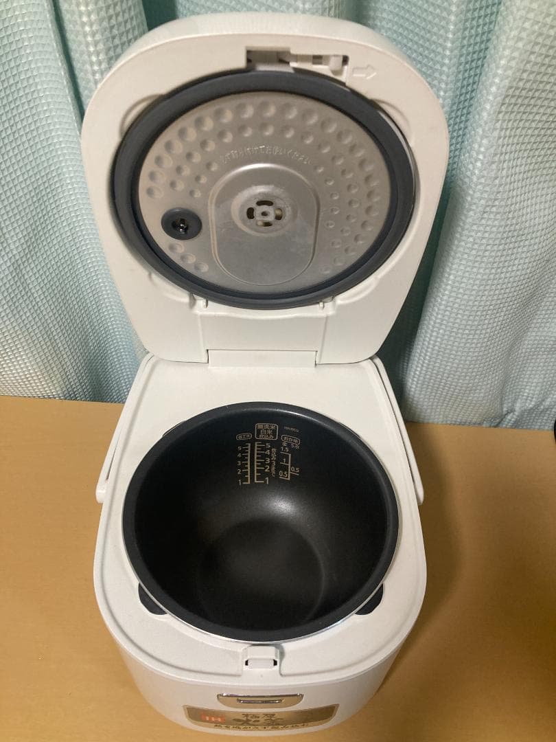 ★美品★アイリスオーヤマ ERC-IE50-W IH　5.5合炊き 2019年製